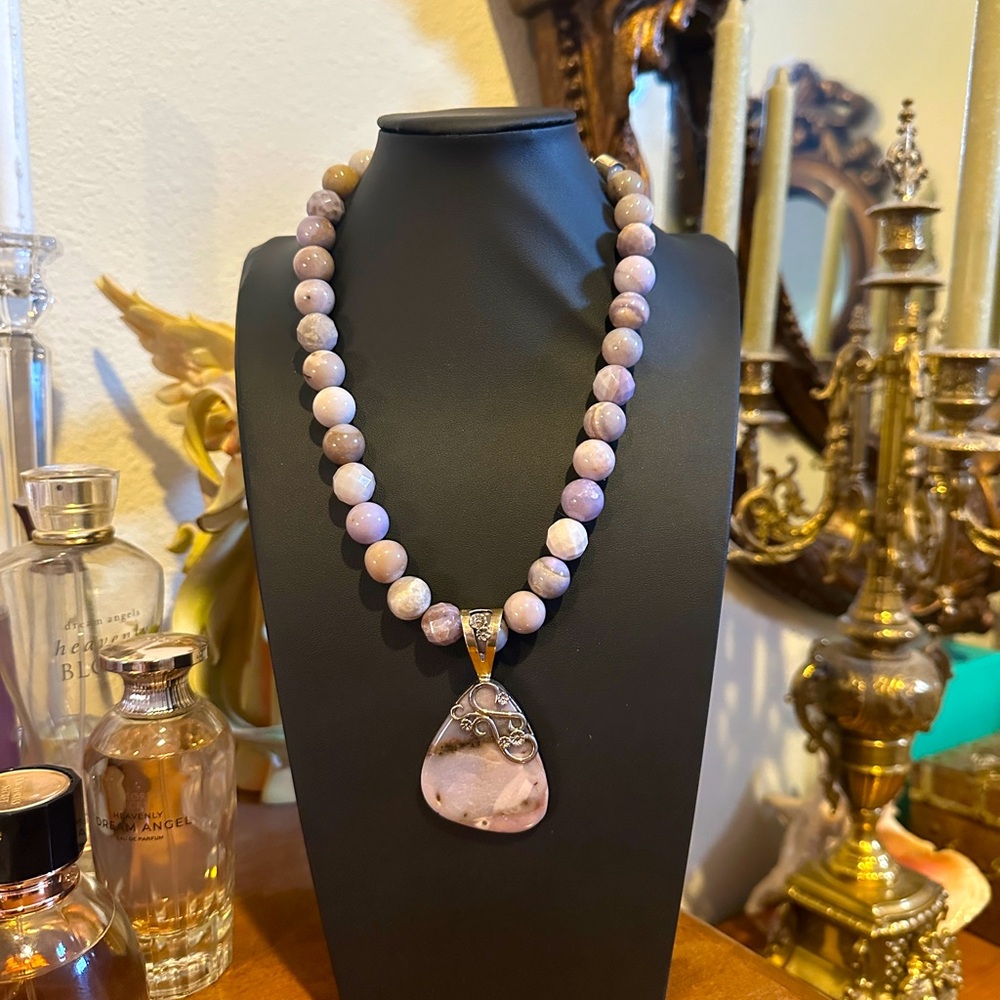 Elegant Stone Beaded Necklace